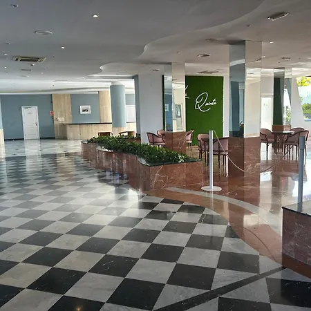Mc La Quinta Appartement *